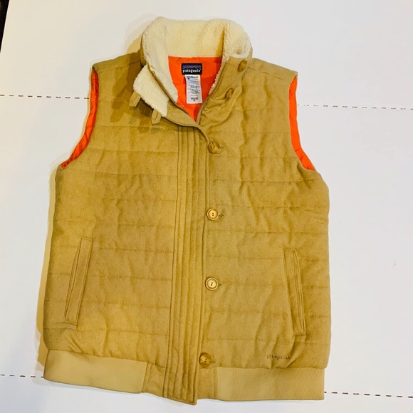 Patagonia Jackets & Blazers - Patagonia Tan Vest Size XL